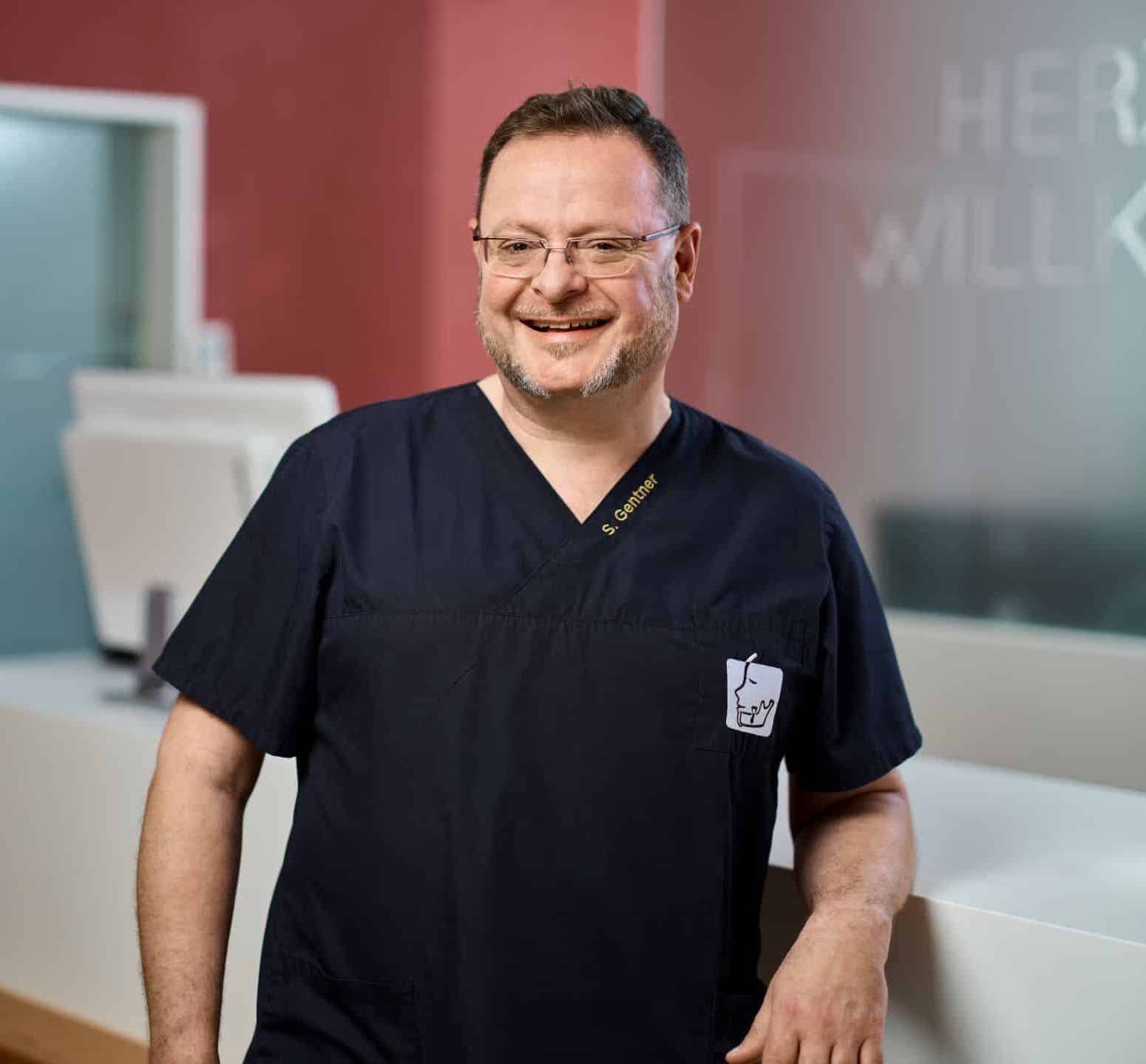 Sascha Juri Gentner — MKG-Chirurg, Chefzahnarzt und Praxisinhaber der MKG Hochrhein