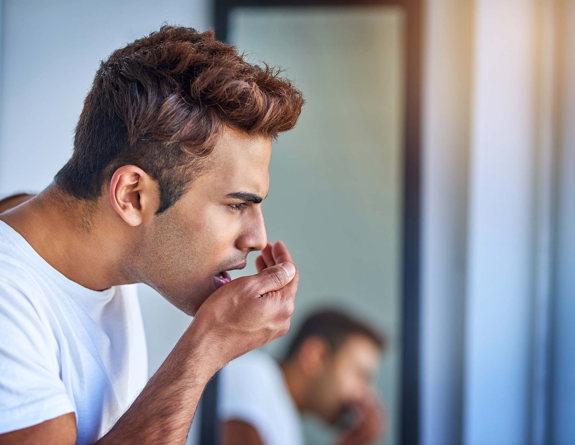 Mundgeruch wegen Periimplantitis