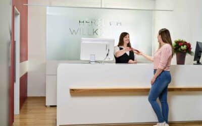 Zahnimplantat oder Brücke